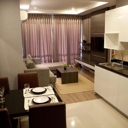 J Residence Thonglor 8 Bangkok Eksteriør billede