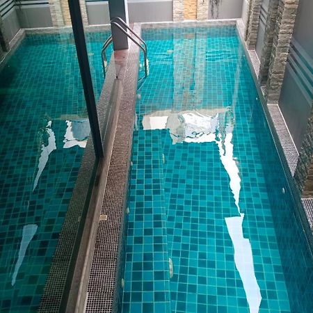 J Residence Thonglor 8 Bangkok Eksteriør billede