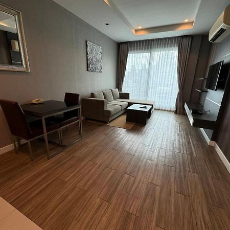 J Residence Thonglor 8 Bangkok Eksteriør billede
