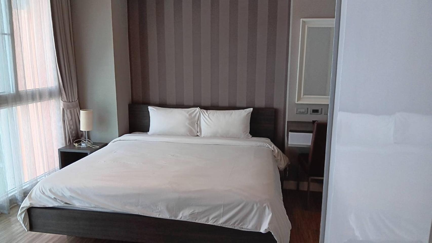 J Residence Thonglor 8 Bangkok Eksteriør billede