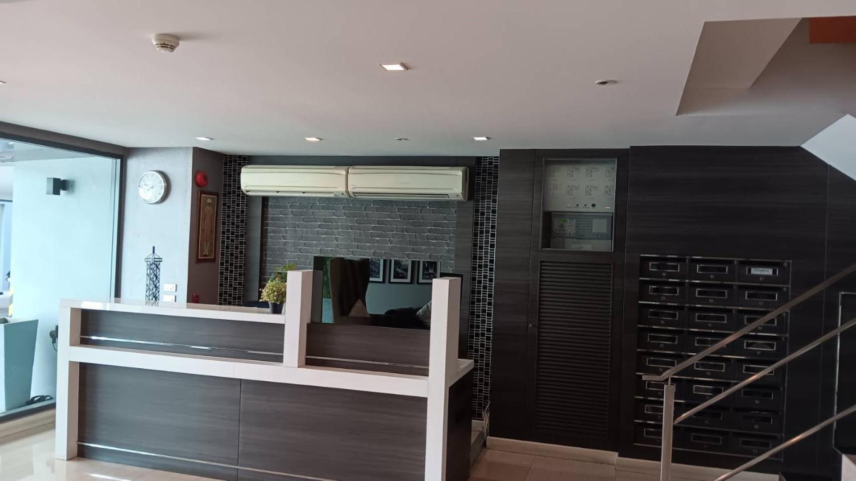 J Residence Thonglor 8 Bangkok Eksteriør billede