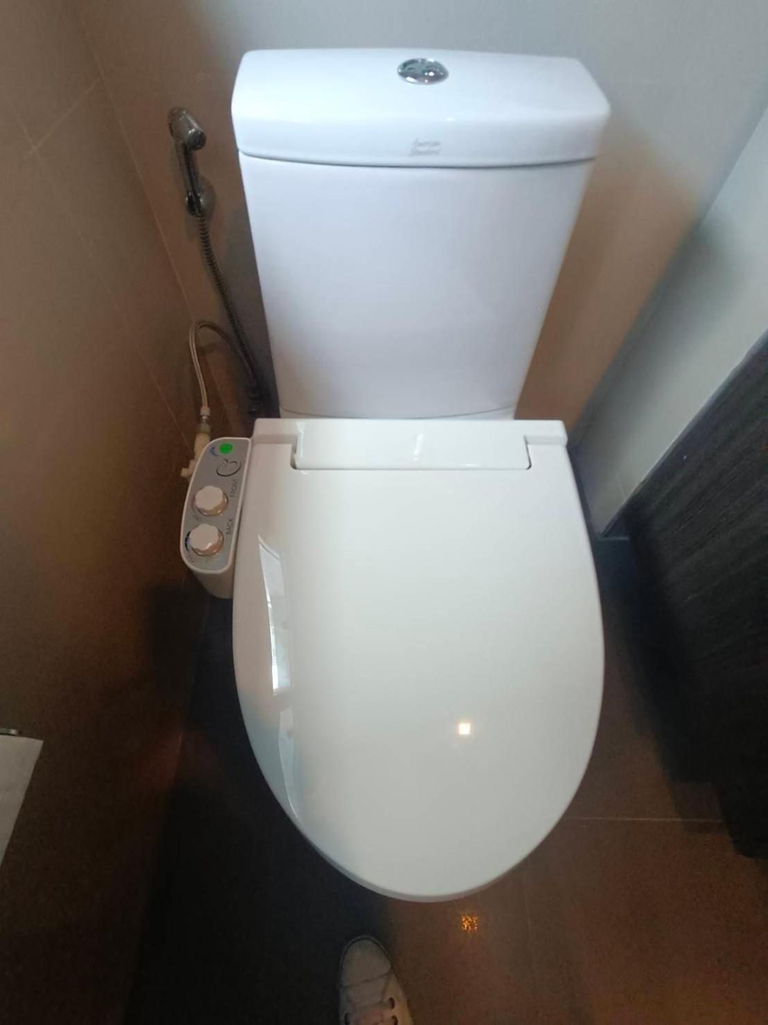 J Residence Thonglor 8 Bangkok Eksteriør billede